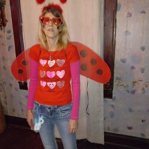 Meet your Posher, Leslie - Picture 2 of 5